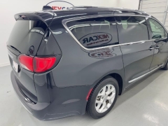 Used 2020  Chrysler Pacifica 4d Wagon Limited at NEXCAR near Spring, TX