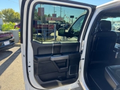 Used 2018  Ford F-150 4WD SuperCrew Platinum 5 1/2 at NEXCAR near Spring, TX