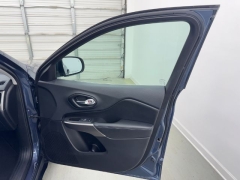 Used 2019  Jeep Cherokee 4d SUV FWD Latitude Plus 3&period;2L at NEXCAR near Spring&comma; TX