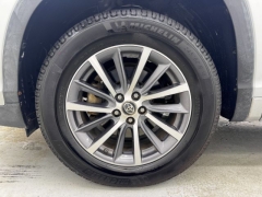 Used 2018  Toyota Highlander 4d SUV FWD XLE at NEXCAR near Spring&comma; TX