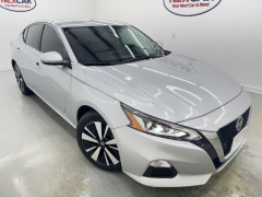 Used 2022  Nissan Altima 2.5 SV Sedan at NEXCAR near Spring, TX