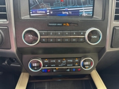 Used 2021  Ford Expedition Max Platinum 4x4 at NEXCAR near Spring, TX