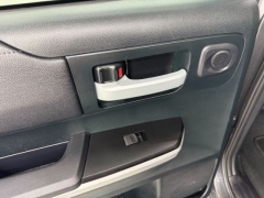 Used 2016  Toyota Tundra 2WD CrewMax SR5 4.6L at NEXCAR near Spring, TX