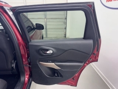 Used 2017  Jeep Cherokee 4d SUV FWD Latitude I4 at NEXCAR near Spring&comma; TX