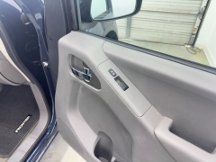 Used 2017  Nissan Frontier 2WD Crew Cab SV at NEXCAR near Spring&comma; TX