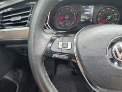 Used 2019  Volkswagen Jetta 4d Sedan 1&period;4T R-Line at NEXCAR near Spring&comma; TX