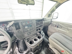 Used 2019  Chevrolet Express Van 2500 Van at NEXCAR near Spring&comma; TX