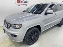 Used 2019  Jeep Grand Cherokee 4d SUV 4WD Laredo Altitude at NEXCAR near Spring, TX