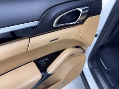 Used 2016  Porsche Cayenne 4d SUV at NEXCAR near Spring&comma; TX