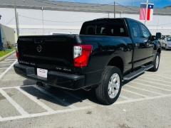 Used 2018  Nissan Titan XD 4WD Crew Cab SV at NEXCAR near Spring, TX