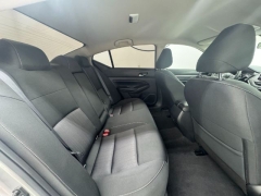 Used 2022  Nissan Altima 2.5 SV Sedan at NEXCAR near Spring, TX