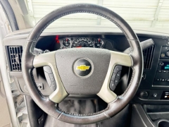 Used 2017  Chevrolet Express Van 2500 Van at NEXCAR near Spring&comma; TX