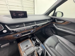 Used 2018  Audi Q7 4d SUV 3.0T Prestige at NEXCAR near Spring, TX