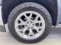 Used 2017  GMC Sierra 1500 2WD Crew Cab SLT Texas Premium Pkg at NEXCAR near Spring&comma; TX