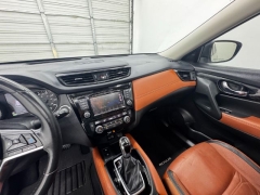 Used 2018  Nissan Rogue 4d SUV FWD SL at NEXCAR near Spring&comma; TX
