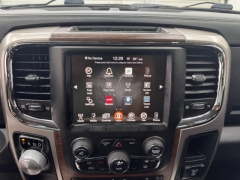Used 2016  Ram 1500 2WD Crew Cab Laramie at NEXCAR near Spring&comma; TX