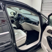 Used 2021  Chrysler Voyager LXI FWD at NEXCAR near Spring, TX