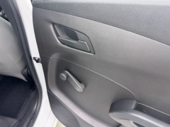 Used 2017  Chevrolet Sonic 4d Hatchback LT w/1FL at NEXCAR near Spring, TX