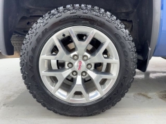 Used 2017  GMC Sierra 1500 2WD Crew Cab SLT Texas Premium Pkg at NEXCAR near Spring&comma; TX