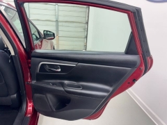 Used 2017  Nissan Altima 4d Sedan 2&period;5L SV at NEXCAR near Spring&comma; TX