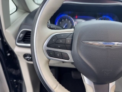 Used 2020  Chrysler Pacifica 4d Wagon Limited at NEXCAR near Spring&comma; TX