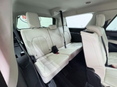 Used 2021  Ford Expedition Max Platinum 4x4 at NEXCAR near Spring, TX