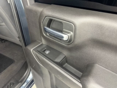 Used 2020  Chevrolet Silverado 1500 2WD Crew Cab LT at NEXCAR near Spring&comma; TX