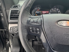 Used 2018  Ford Explorer 4d SUV 4WD Platinum at NEXCAR near Spring&comma; TX
