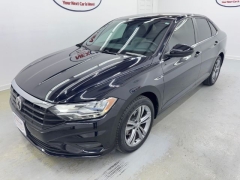 Used 2019  Volkswagen Jetta 4d Sedan 1&period;4T R-Line at NEXCAR near Spring&comma; TX