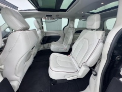 Used 2020  Chrysler Pacifica 4d Wagon Limited at NEXCAR near Spring, TX