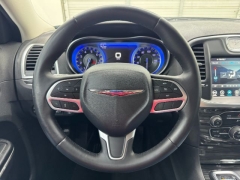 Used 2018  Chrysler 300 4d Sedan RWD Touring at NEXCAR near Spring&comma; TX