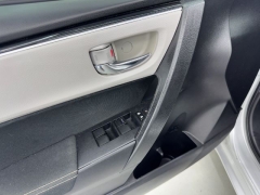 Used 2019  Toyota Corolla 4d Sedan LE at NEXCAR near Spring&comma; TX