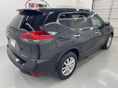 Used 2017  Nissan Rogue 4d SUV AWD SV at NEXCAR near Spring&comma; TX