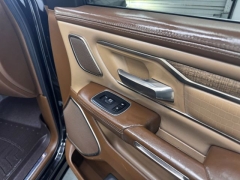 Used 2019  Ram 1500 4WD Crew Cab Longhorn at NEXCAR near Spring&comma; TX