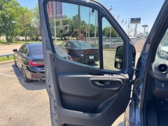 Used 2019  Mercedes-Benz Sprinter 2500 Crew Van 144" WB High Roof 9100 GVW V6 at NEXCAR near Spring&comma; TX