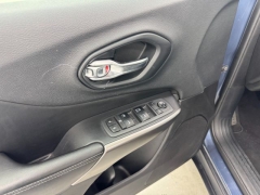 Used 2019  Jeep Cherokee 4d SUV FWD Latitude Plus 3&period;2L at NEXCAR near Spring&comma; TX