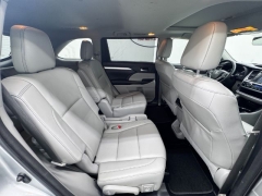 Used 2018  Toyota Highlander 4d SUV FWD XLE at NEXCAR near Spring&comma; TX