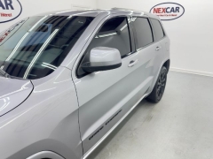 Used 2019  Jeep Grand Cherokee 4d SUV 4WD Laredo Altitude at NEXCAR near Spring, TX