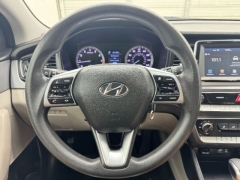 Used 2019  Hyundai Sonata 4d Sedan SE at NEXCAR near Spring&comma; TX