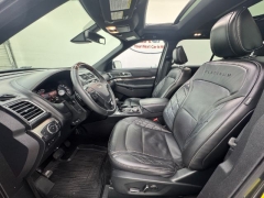 Used 2018  Ford Explorer 4d SUV 4WD Platinum at NEXCAR near Spring&comma; TX