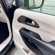 Used 2021  Chrysler Voyager LXI FWD at NEXCAR near Spring, TX