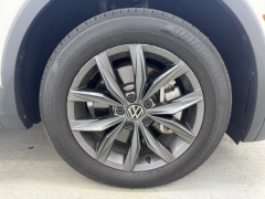 Used 2022  Volkswagen Tiguan 2.0T SE FWD at NEXCAR near Spring, TX