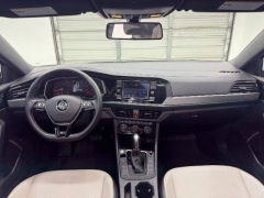 Used 2019  Volkswagen Jetta 4d Sedan 1&period;4T R-Line at NEXCAR near Spring&comma; TX