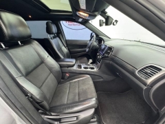 Used 2019  Jeep Grand Cherokee 4d SUV 4WD Laredo Altitude at NEXCAR near Spring, TX