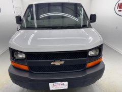 Used 2017  Chevrolet Express Van 2500 Van at NEXCAR near Spring&comma; TX