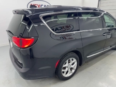 Used 2020  Chrysler Pacifica 4d Wagon Limited at NEXCAR near Spring&comma; TX