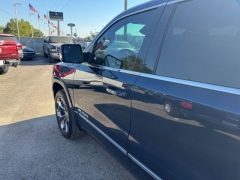 Used 2019  Ram 1500 2WD Crew Cab Limited at NEXCAR near Spring, TX