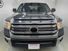 Used 2016  Toyota Tundra 2WD CrewMax SR5 4.6L at NEXCAR near Spring, TX