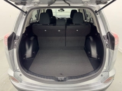 Used 2018  Toyota RAV4 4d SUV FWD LE at NEXCAR near Spring&comma; TX