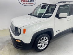 Used 2018  Jeep Renegade 4d SUV FWD Latitude at NEXCAR near Spring&comma; TX